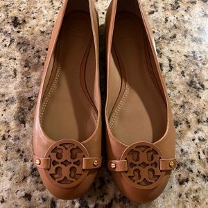Tory Burch Mini Millie Flats Royal Tan - 10